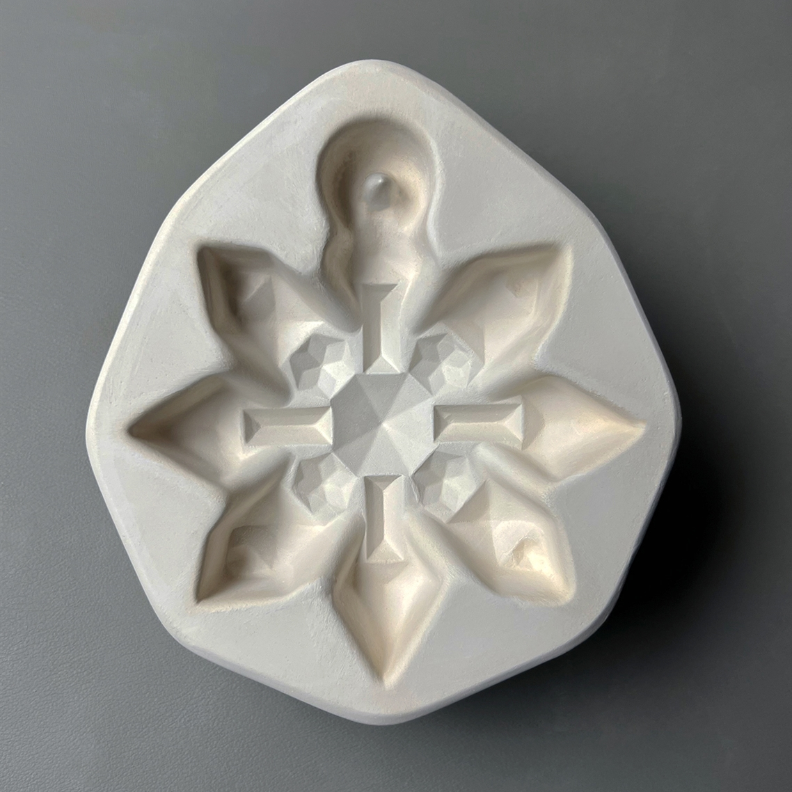 https://glaserceramics.com/image/catalog/glass/molds/lf/creat_lf251_00.png